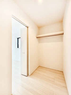 ���̑��@�m����WIC�B���s��������̂Ō���̈ߗނ�����������܂�܂��B  