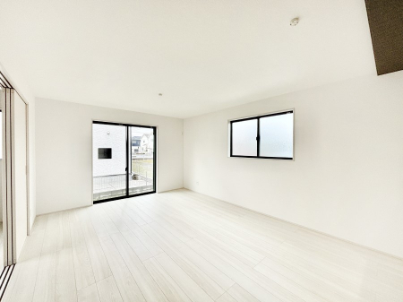 ���r���O�@�Ƒ��c���̎��Ԃ����������Ȃ��났�̃��r���O�_�C�j���O�B   