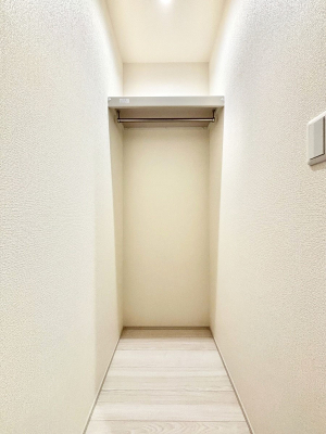 ���̑����ρ@�L�����[�B�|�������G�߂̏��������[���邱�Ƃ��ł��܂��B