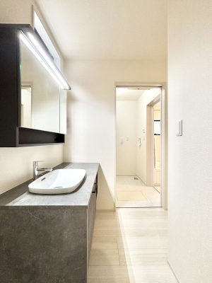 ���ʑ�E���ʏ��@���邢���ʏ��͖����̐g�x�x���y�����ł����Ⴂ�����ł��B