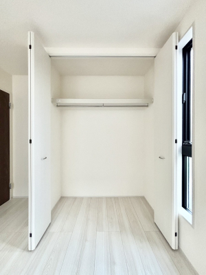 ���[�@�����Ղ�̎��[�X�y�[�X�ŉ��K�ɕ�点���� 