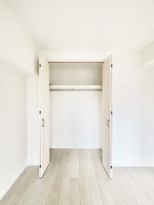 ���[�@��������ߗނ�ו��Ȃǂ̎��[�ɕ֗��ȃN���[�[�b�g�t���B