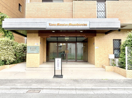 �G���g�����X�@�������������͋C�̃G���g�����X