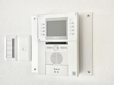 ���̑����ρ@TV���j�^�[�t�C���^�[�t�H�����t���Ă��ăZ�L�����e�B�[��  