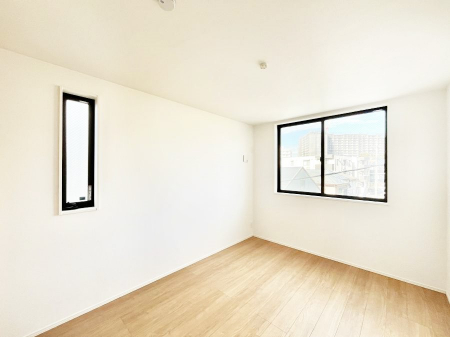 �Ԏ��}�i�̂P�ˌ��j�@�}�ʂƈقȂ�ꍇ�͌�����D��