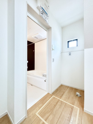 ���̑��@�������̂��郉���h���[�X�y�[�X