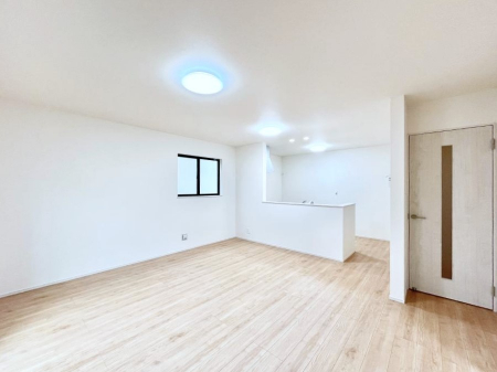 ���r���O�@�Z�ޕ��̌��������o�����A�C���e���A���l����̂��y���݂ȃ��r���O�ł��I 