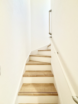 ���̑��@�K�i�ɂ͎肷�肪����A�����Ȃ��q�l�₨�N���̕��ɂ����S�ł��B  