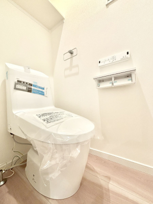 �g�C���@�g�C����1�K��2�K���ꂼ��ɔz�u����Ă��ĂƂĂ��֗��ł��B 