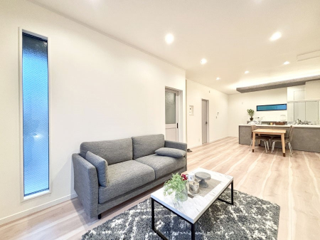 ���r���O�@�Z�ޕ��̌��������o�����A�C���e���A���l����̂��y���݂ȃ��r���O�ł��I 