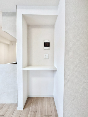 ���̑����ρ@���r���O�ɂ���J�E���^�[�͂��Ƒ��̎ʐ^��C���e���A�̏���I�Ƃ��Ă����o�ł��܂�