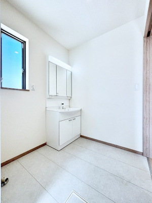 ���̑��@�L�X�Ƃ�Ƃ�̂��郉���h���[�X�y�[�X�B  