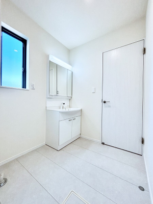 ���̑��@�L�X�Ƃ�Ƃ�̂��郉���h���[�X�y�[�X