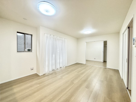 ���r���O�@�ǂ��ɂ��Ă��Ƒ��̂Ȃ������������R�~���j�P�[�V�������r���O�B