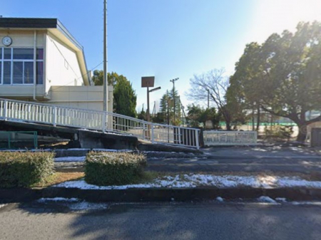 ���ӊ��@���w�Z 650m �z�J�s���h�i���w�Z