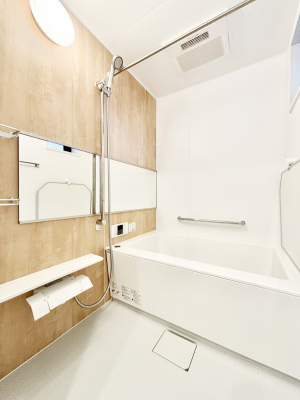 �����@����̔�������Ă���閾�邢�������̂���o�X���[��