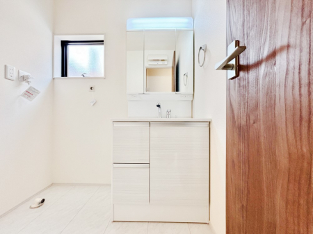 ���̑��@�L�X�Ƃ�Ƃ�̂��郉���h���[�X�y�[�X