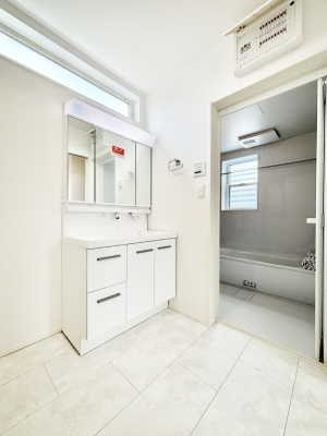 ���ʑ�E���ʏ��@��Ƃ�̐��ʃX�y�[�X�Œ��̐g�x�x�����N���N  