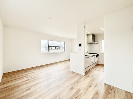 ���̑����ρ@���� ��������̂����Q�K���r���O�̓v���C�x�[�g���������A���������ĕ�点�܂��I