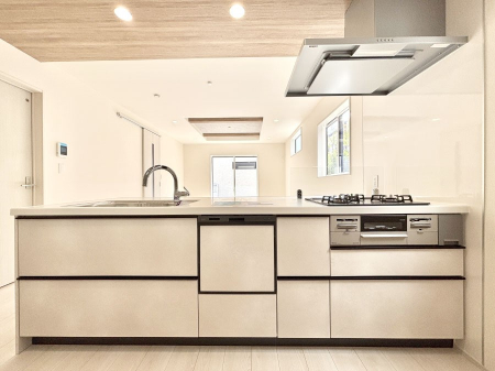 �L�b�`���@�������������I�ɁA�y�����I�V�X�e���L�b�`��  