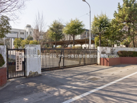 ���ӊ��@���w�Z 1000m �t�����s��������w�Z