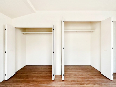 ���[�@�m���̃N���[�[�b�g�B���s��������̂Ō���̈ߗނ�����������܂�܂��B�@