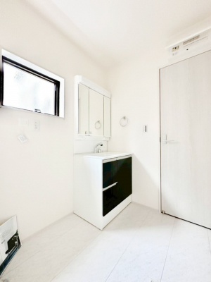 ���̑��@�L�X�Ƃ�Ƃ�̂��郉���h���[�X�y�[�X�B  �@