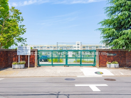 ���ӊ��@���w�Z 1100m ����s���œ����w�Z