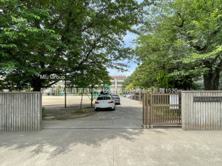 ���ӊ��@���w�Z 1520m �����s��������l���w�Z