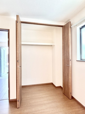 ���[�@�����Ղ�̎��[�X�y�[�X�ŉ��K�ɕ�点���� 