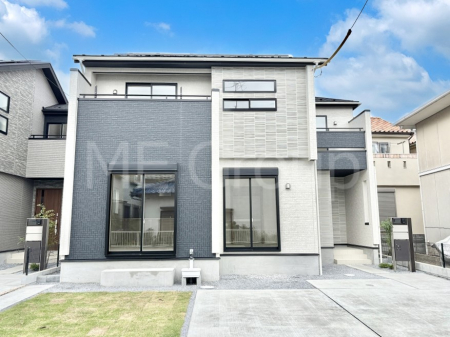 ���n�O�ώʐ^�@�������ꂽ�O�ρA�㎿�ȏZ��Ԃ��L���鎺���͉i�����S���ĉ߂�����Z���ł��B 