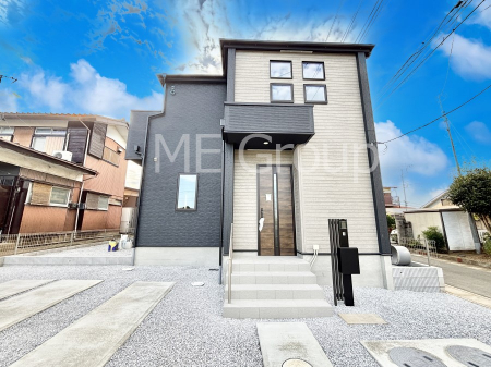 ���n�O�ώʐ^�@�������ꂽ�O�ρA�㎿�ȏZ��Ԃ��L���鎺���͉i�����S���ĉ߂�����Z���ł��B   