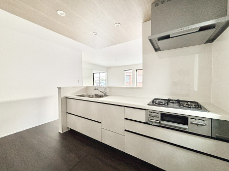 �L�b�`���@���������Ȃ��炲�Ƒ��Ƃ̉�b���y���߂�ΖʃJ�E���^�[�L�b�`��    