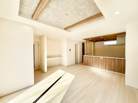 ���r���O�@�������ŊJ�����̂���܂�グ�V����̗p�������r���O�_�C�j���O