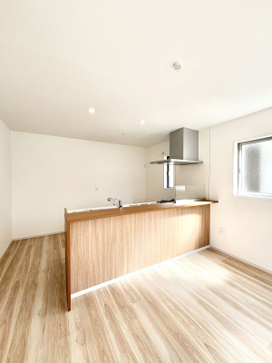 �L�b�`���@���������Ȃ���ł����Ƒ��Ƃ̉�b���y���߂�ΖʃL�b�`��