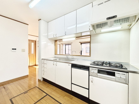 �L�b�`���@�������������I�ɁA�y�����I�V�X�e���L�b�`��