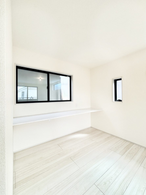 ���̑��@���q���܂̊w�K�X�y�[�X��p�p�}�}�̃e�����[�N�X�y�[�X�Ɋ��p�ł���J�E���^�[�t���B