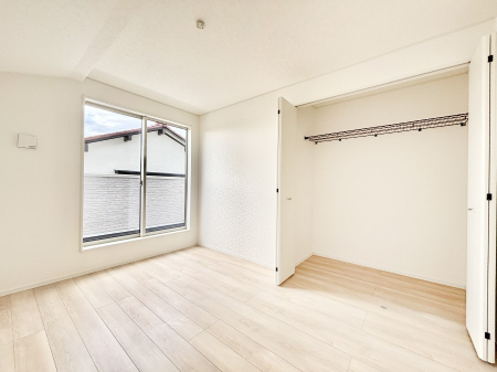 �q�������@�q�������ɂ��������߂Ȏ��[�X�y�[�X�����Ղ�̋���