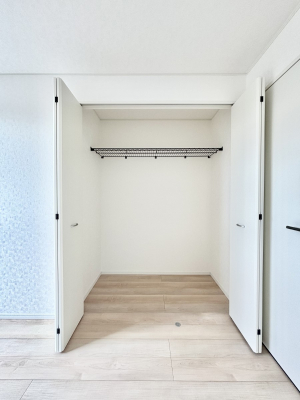 ���[�@�m���̃N���[�[�b�g�B���s��������̂Ō���̈ߗނ�����������܂�܂��B