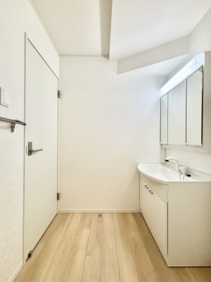 ���̑��@�������̂��郉���h���[�X�y�[�X