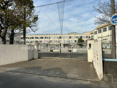 ���ӊ��@���w�Z 700m �����旧���ԏ��w�Z