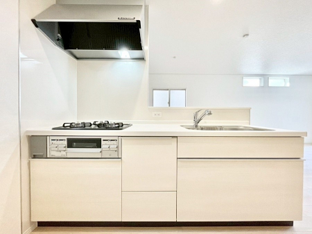 �L�b�`���@�������������I�ɁA�y�����I�V�X�e���L�b�`��