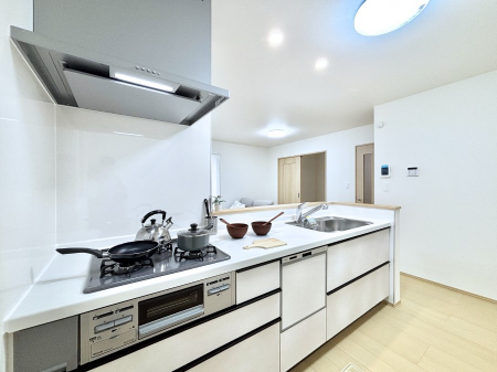 �L�b�`���@��Ƃ肠��L�b�`���ł͂��Ƒ��Ɗy�������������ł��܂��B