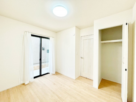 ���̑����ρ@�u�₩�ȓ��������������S�̂�D������ݍ���ł���܂�