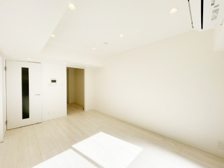 ���r���O�@���Ƒ��̓��₩�Șb�����ŕ�܂�閾�邢���r���O