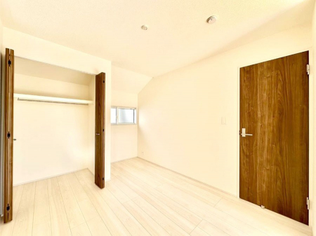 �q�������@�q�������ɂ��������߂Ȏ��[�X�y�[�X�����Ղ�̋���