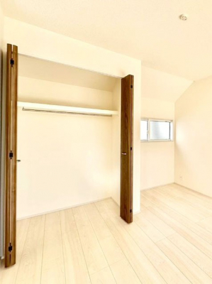 ���[�@�����Ղ�̎��[�X�y�[�X�ŉ��K�ɕ�点���� 