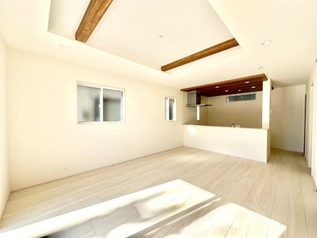 ���r���O�@�Z�ޕ��̌��������o�����A�C���e���A���l����̂��y���݂ȃ��r���O�ł��I 