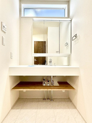 ���ʑ�E���ʏ��@�傫�����₷���O�ʋ��Ő�����������ʑ�́A�g�����Ȃ݃`�F�b�N�┧�̂������ɂ������߂ł��B 