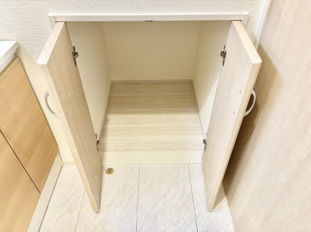 ���ʑ�E���ʏ��@���ʏ��ɂ͊��������[�X�y�[�X������܂��B 